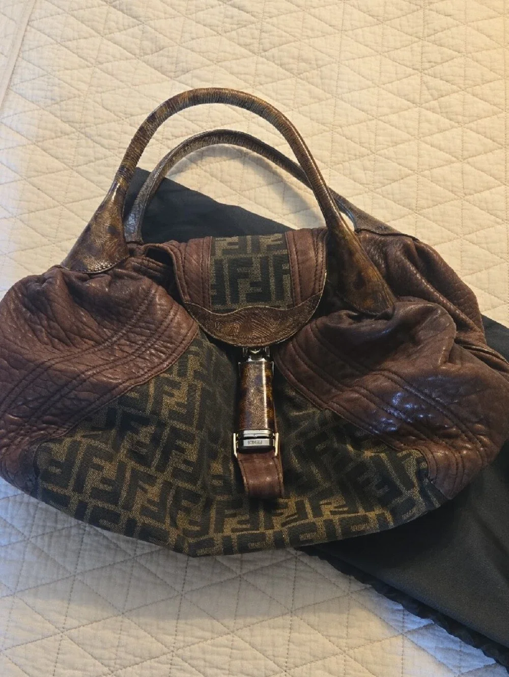 Fendi classic authentic